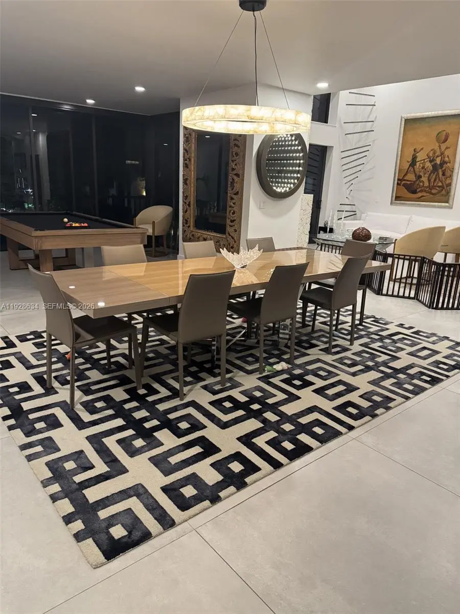 Photo of Listing #A11928634