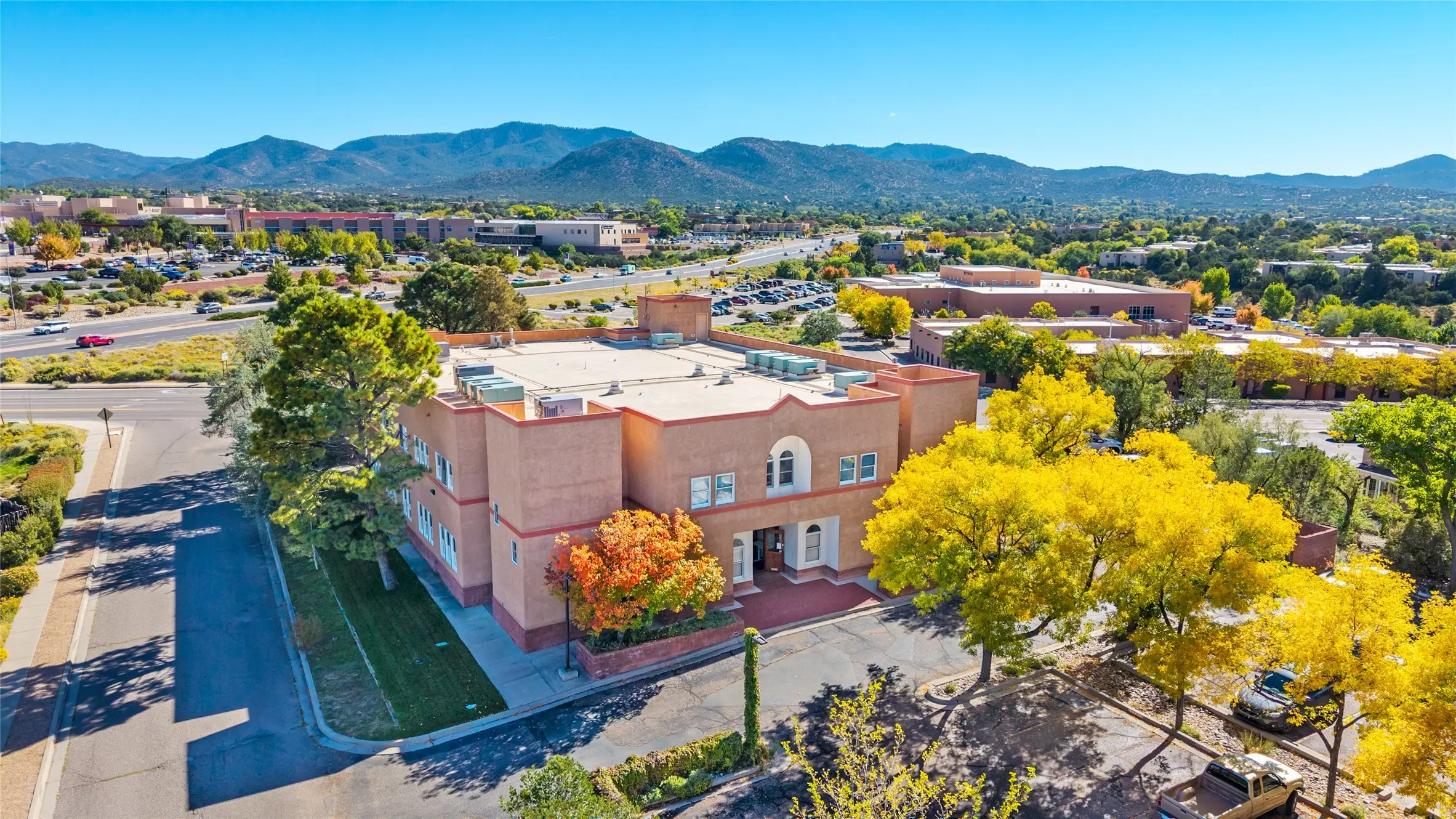 2006 Botulph # West Ground & Bsmt, Santa Fe