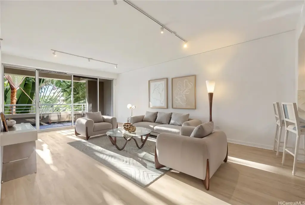 1 Keahole Place # 3304, Honolulu