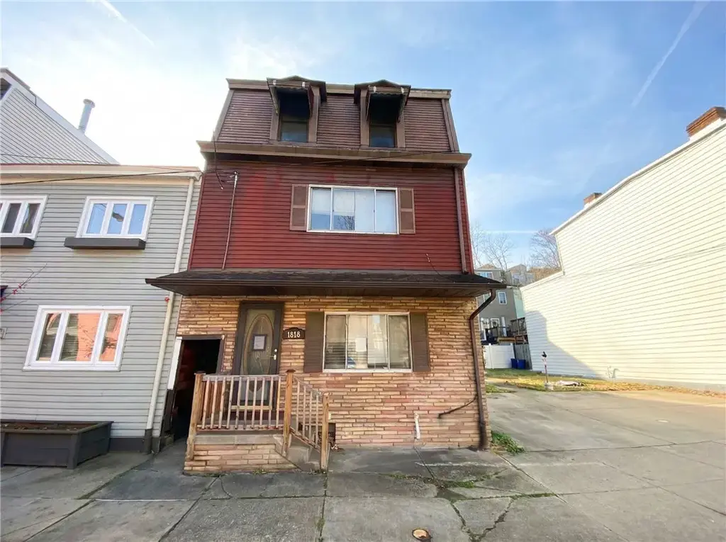 1818 Mary Street , South Side