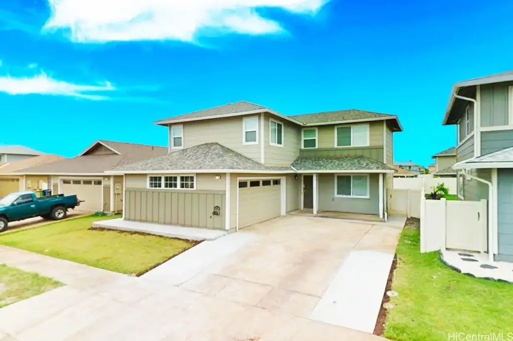 91-1076 Kealiiahonui Street, Kapolei