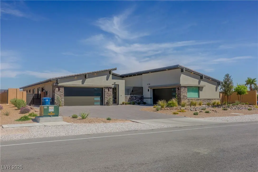 Photo of Listing #2739689