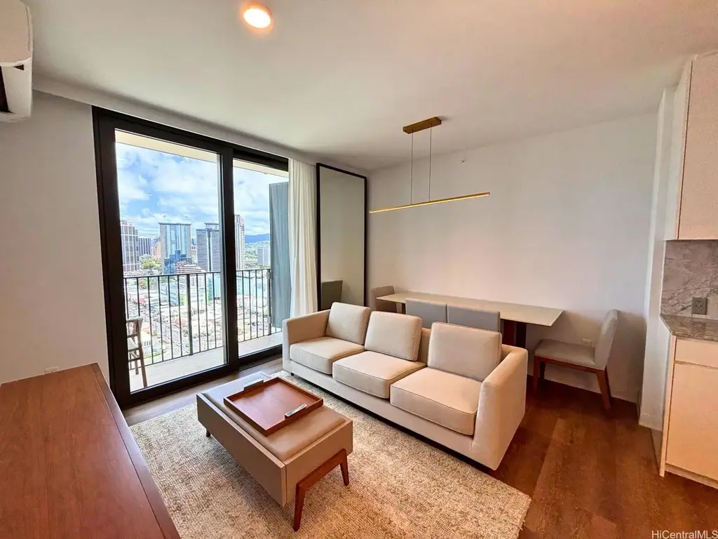 987 Queen Street # 2405, Honolulu