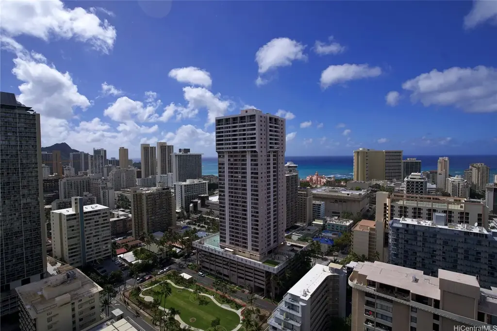 2211 Ala Wai Boulevard # P6, Honolulu