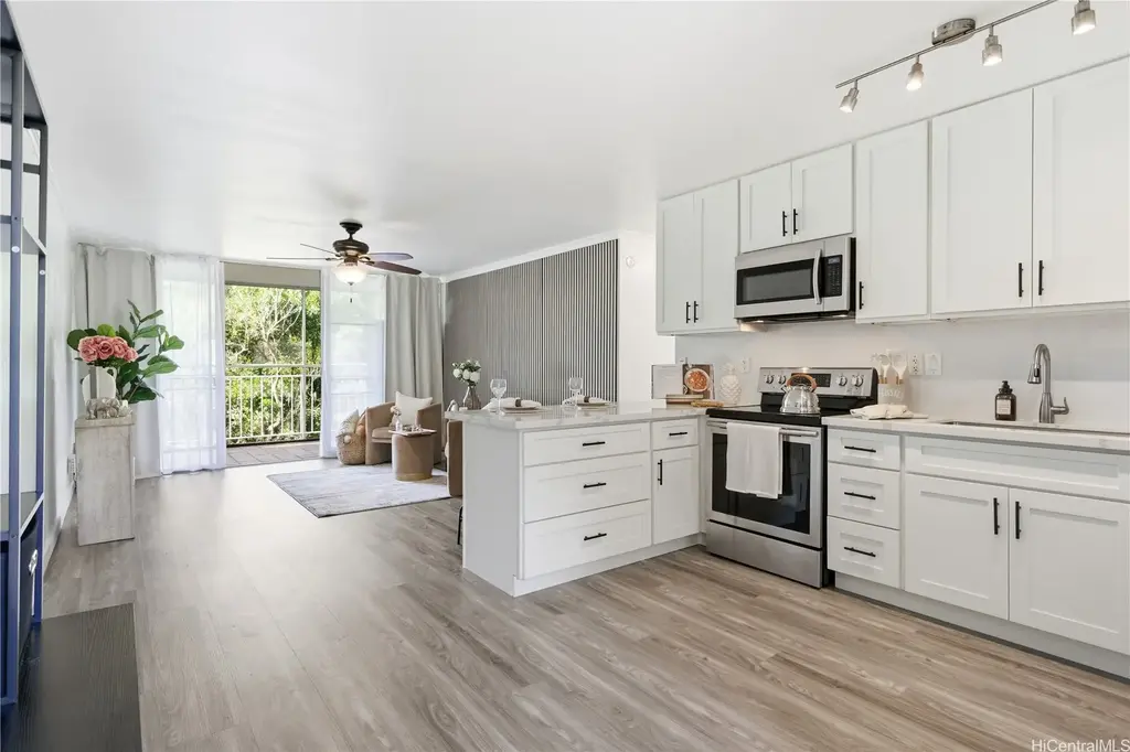 (unit #b703) 95-257 Waikalani Drive, Mililani
