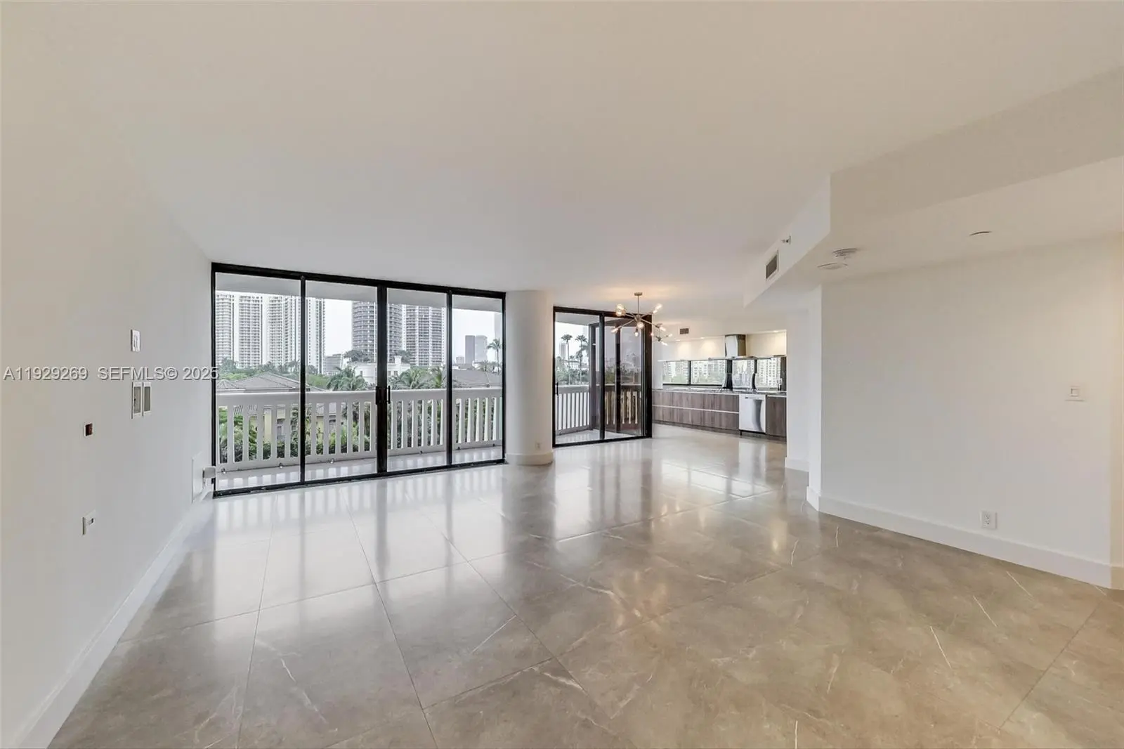 Photo of Listing #A11929269