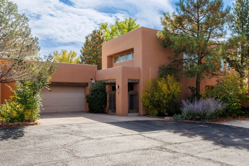 2708 Herradura Road Unit C, Santa Fe