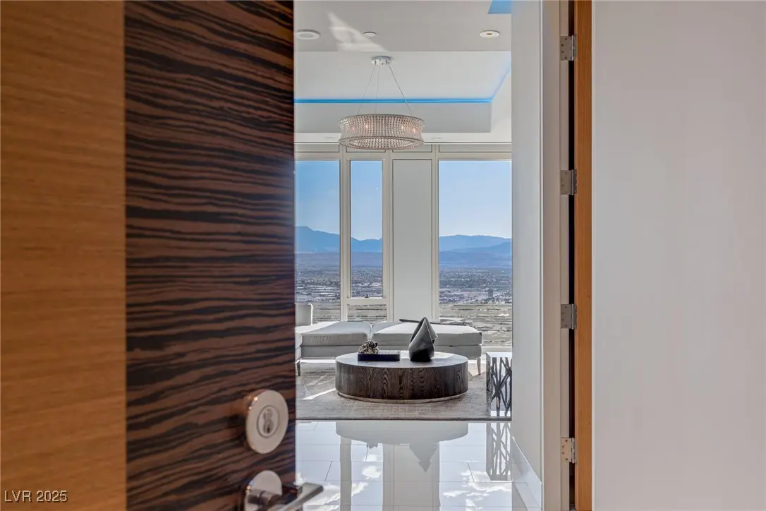 Photo of Listing #2741000