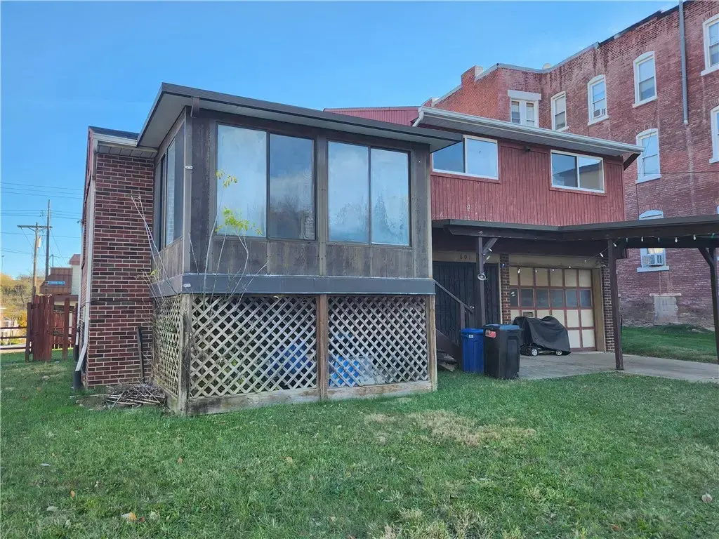 601 Francis Court, Hill District