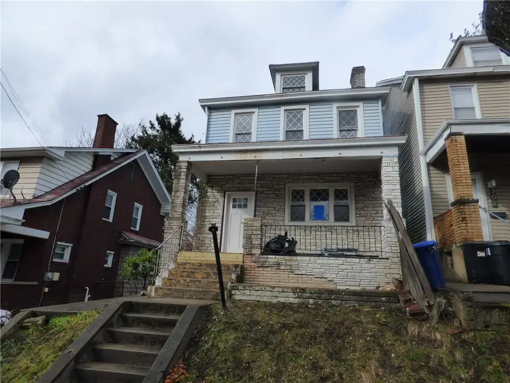 304 Lorenz Avenue , Elliott