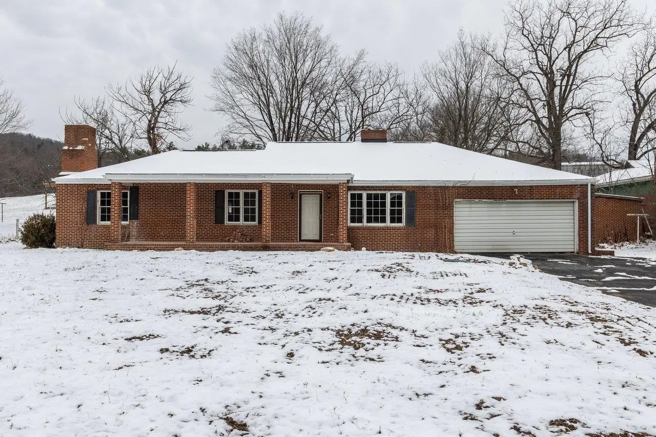 10840 Rawley Pike, Hinton