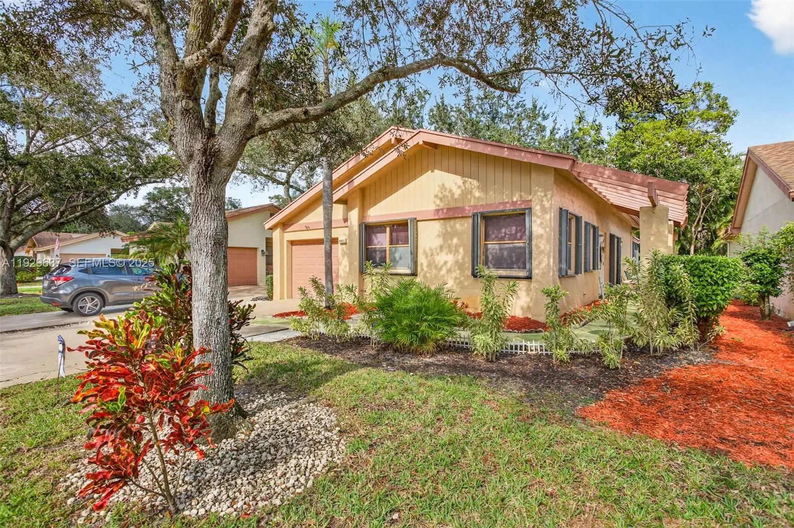 Photo of Listing #A11929637