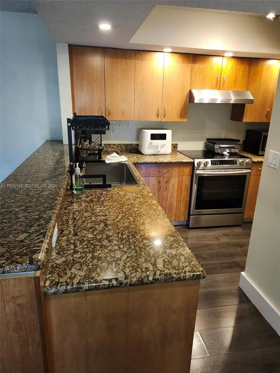 Photo of Listing #A11929746