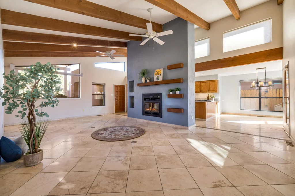 1861 Tramway Terrace Loop Ne, Albuquerque