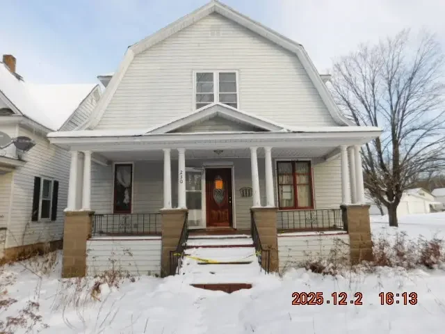 230 S Main Street, Elmwood