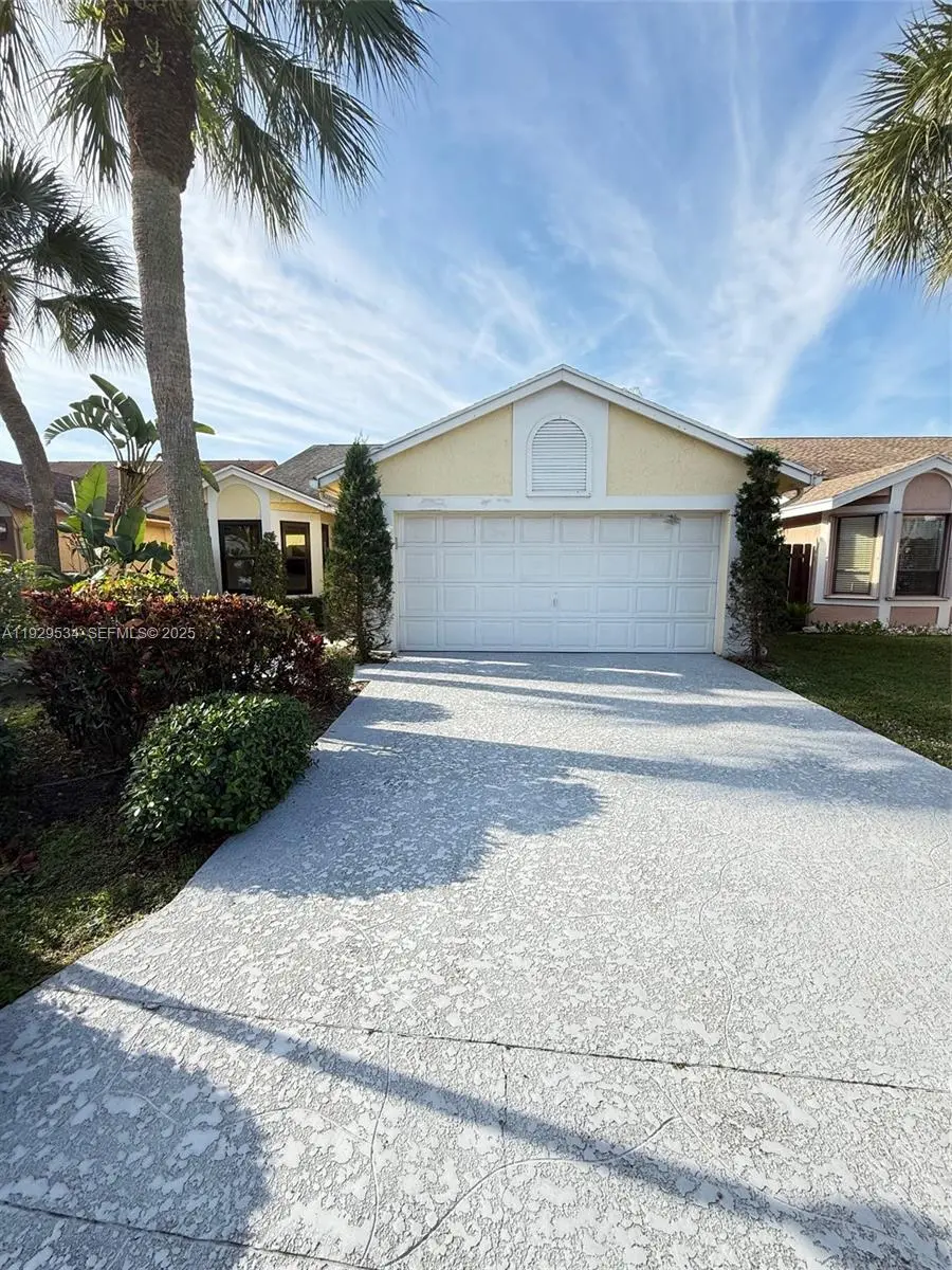 Photo of Listing #A11929534