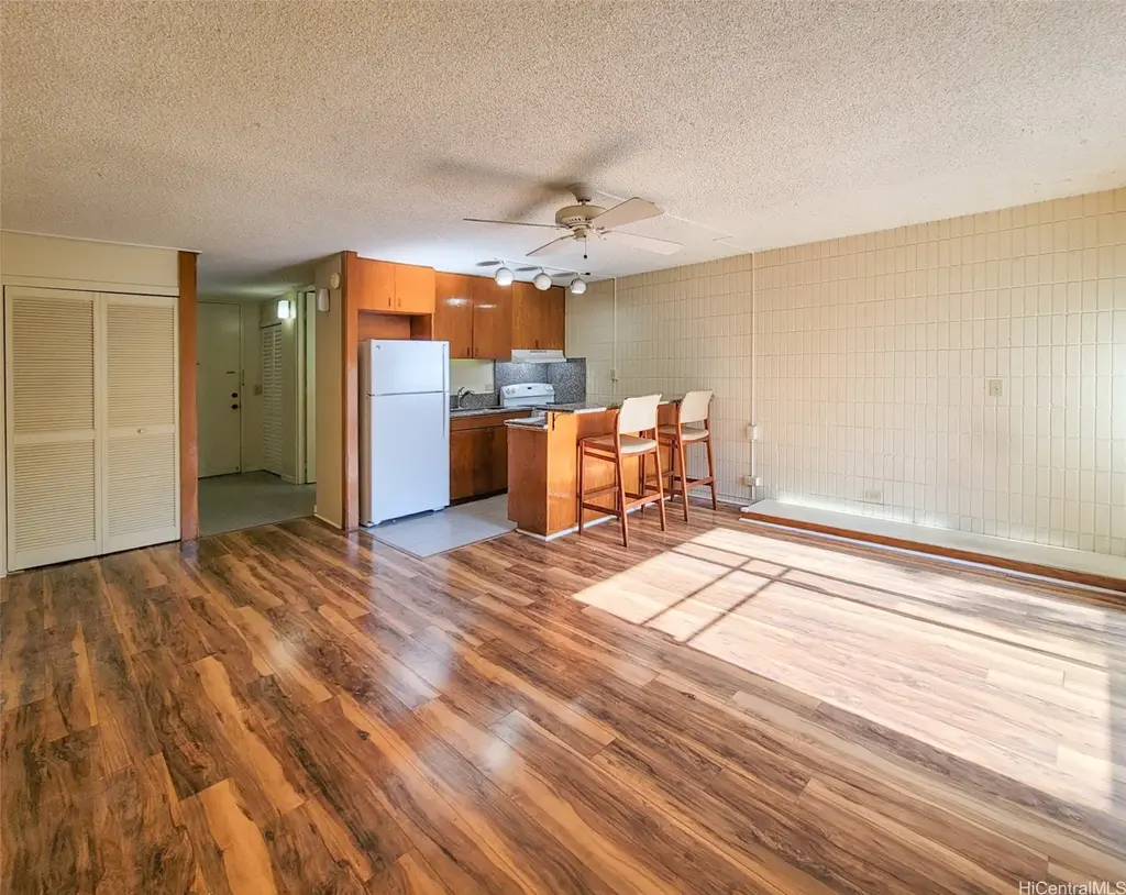 1524 Pensacola Street # 108, Honolulu