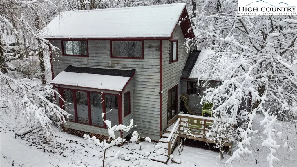 1355 N Pine Run Road, Boone