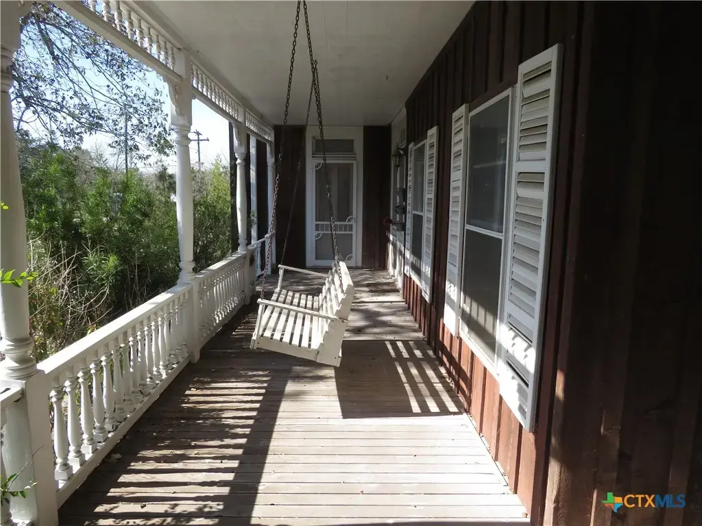 342 W Oak Street, Goliad