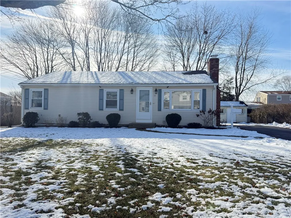 53 Whipple Ave, Barrington