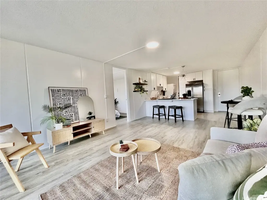 95-2051 Waikalani Place # E503, Mililani