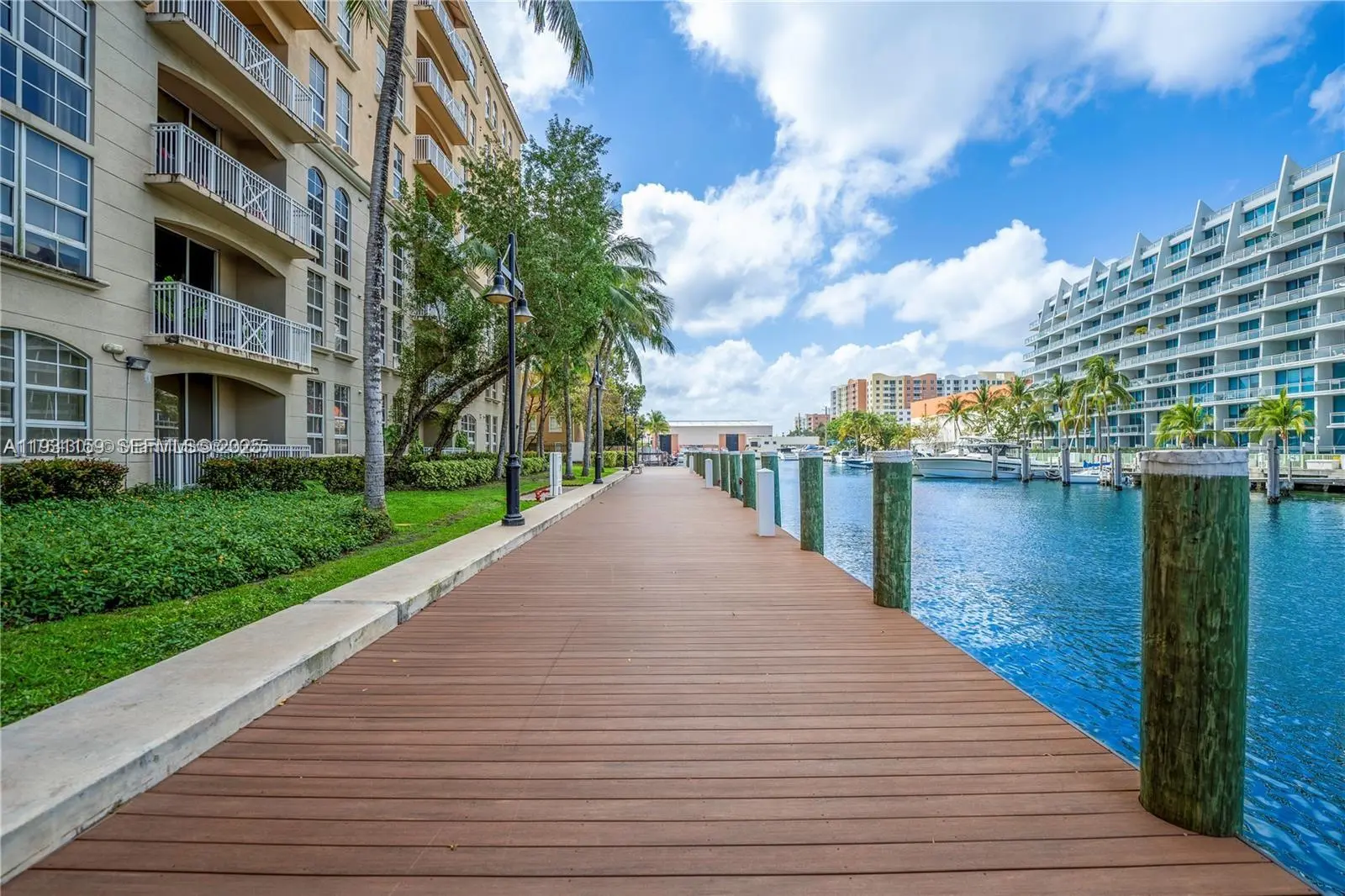 Photo of Listing #A11931159