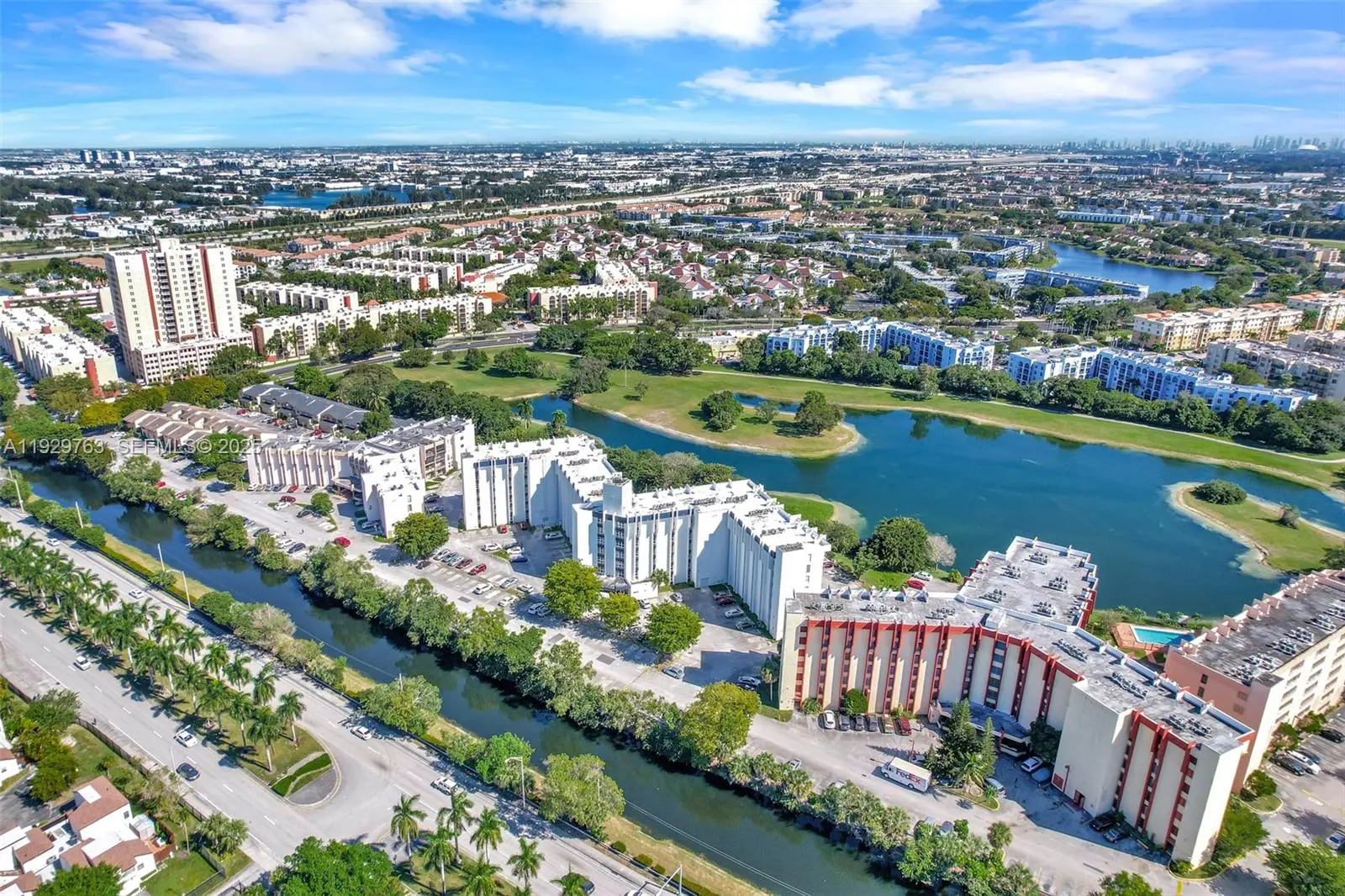 Photo of Listing #A11929763