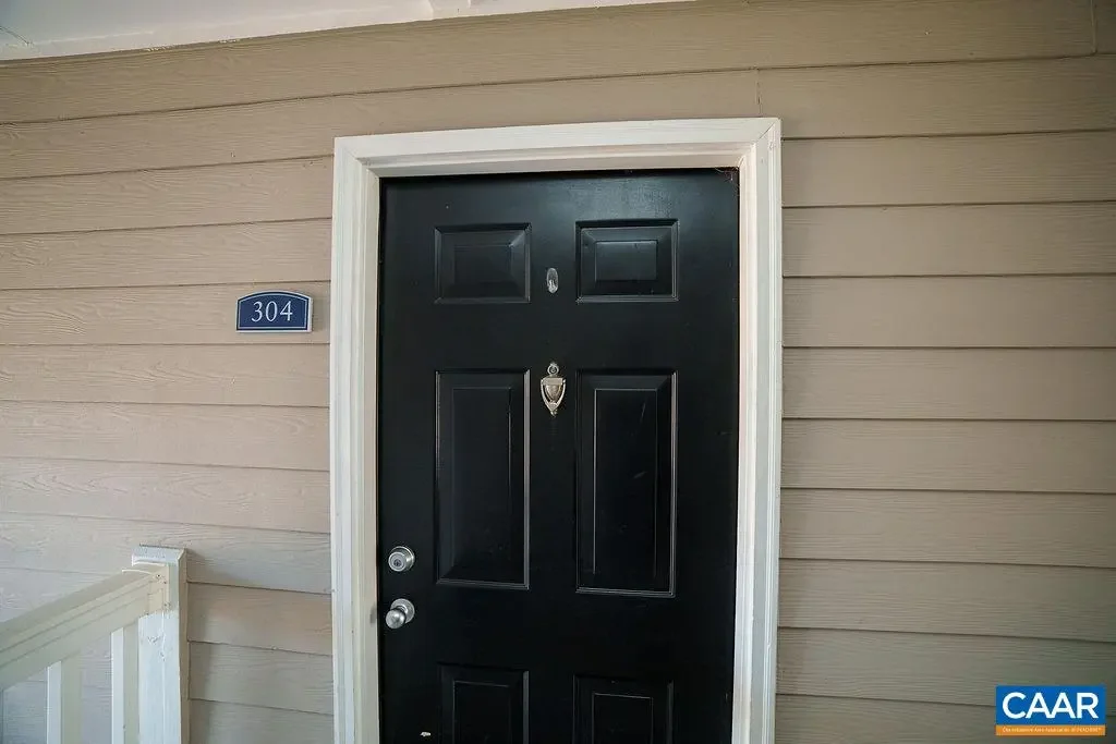 175 Yellowstone Dr 304, Charlottesville