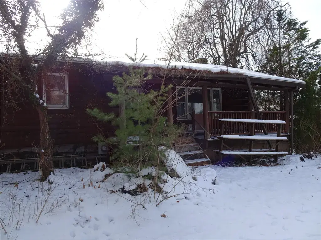 301 Center Avenue, New Stanton