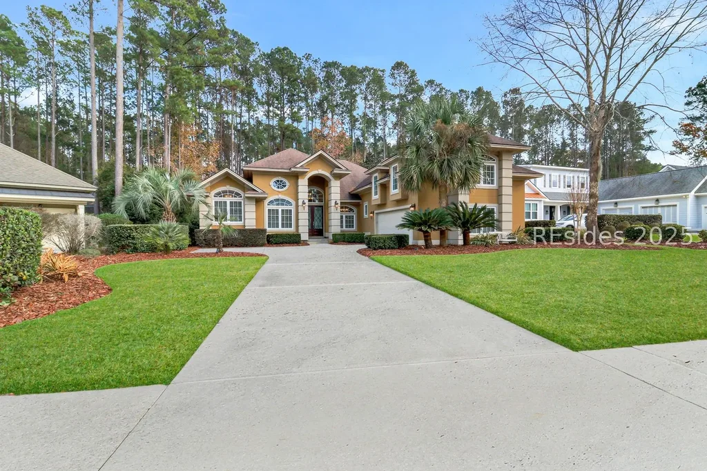 227 Hampton Lake Drive, Bluffton