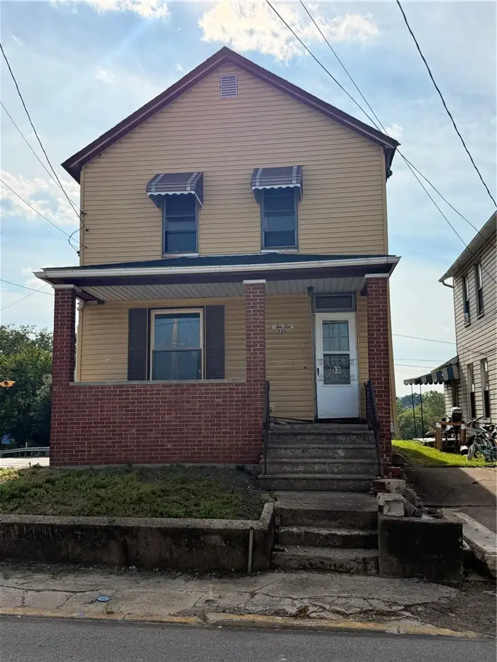 230 13th Street , Ellwood City