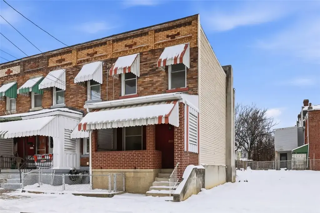 208 Elizabeth Street , Hazelwood