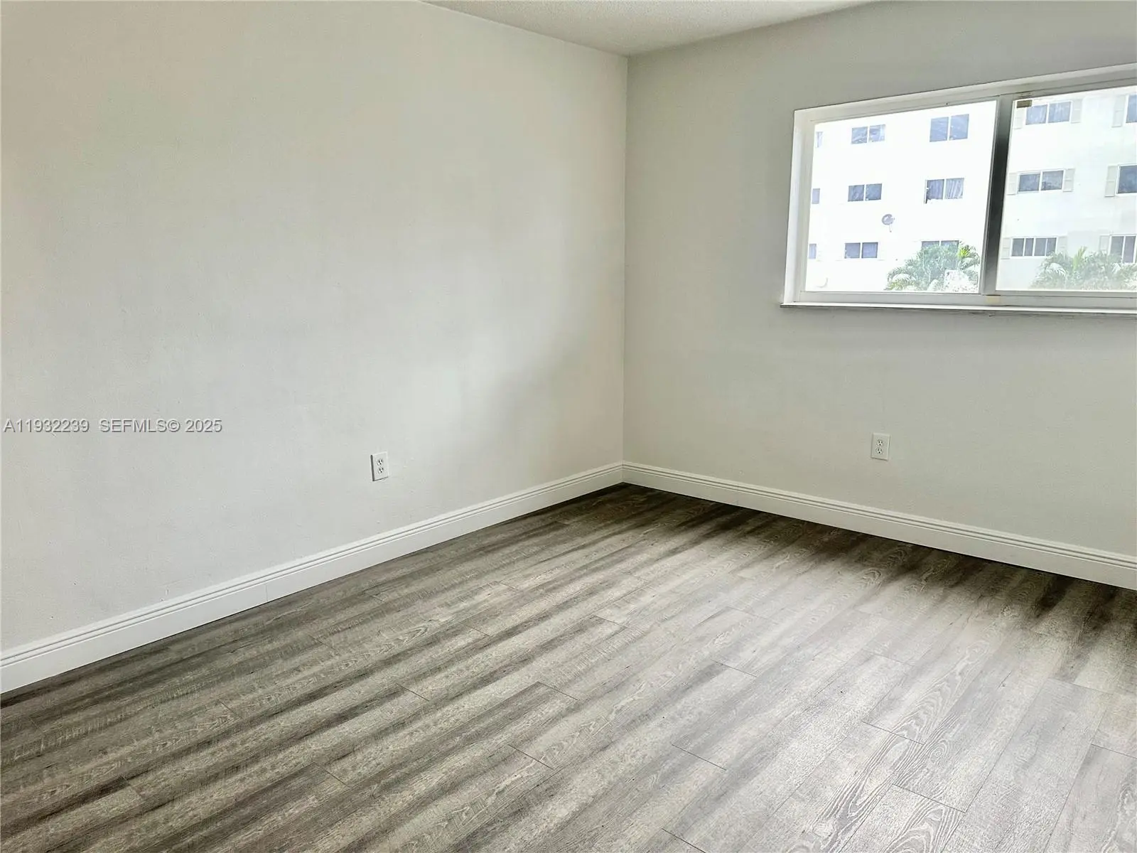 Photo of Listing #A11932239