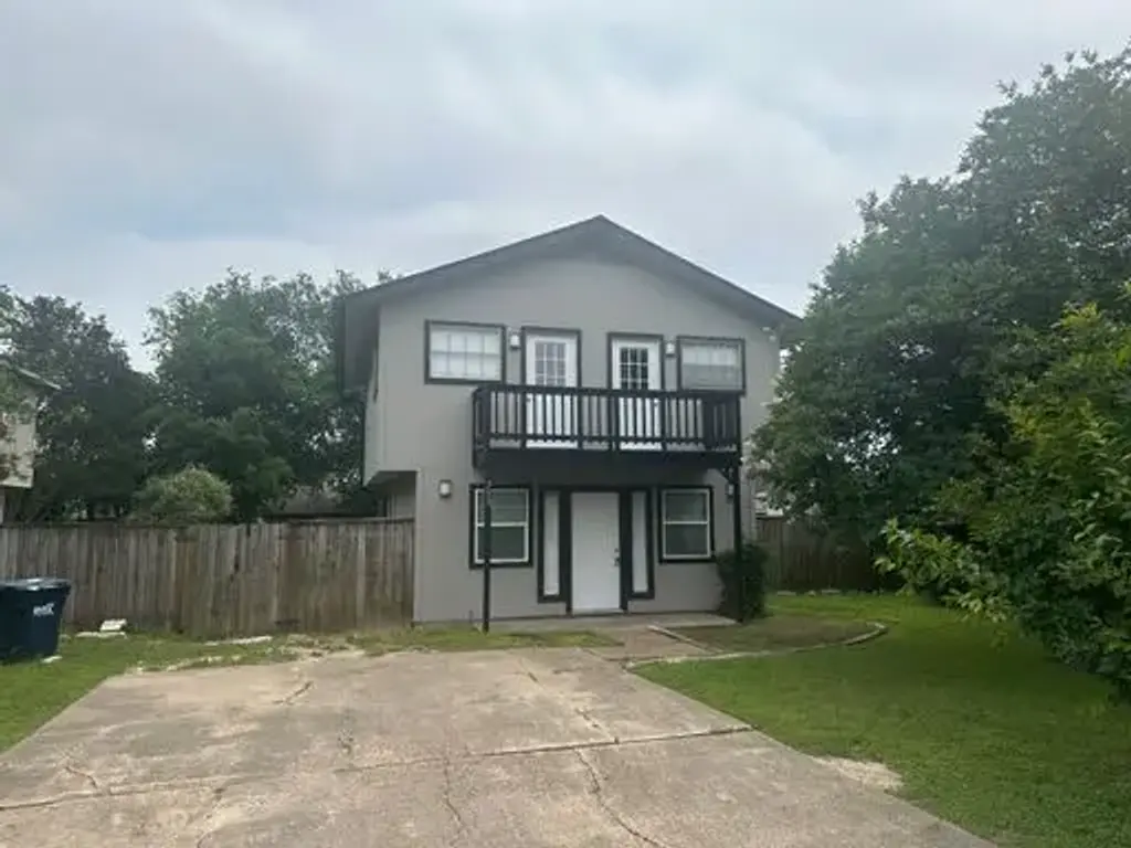 700 Chalet Court, College Station