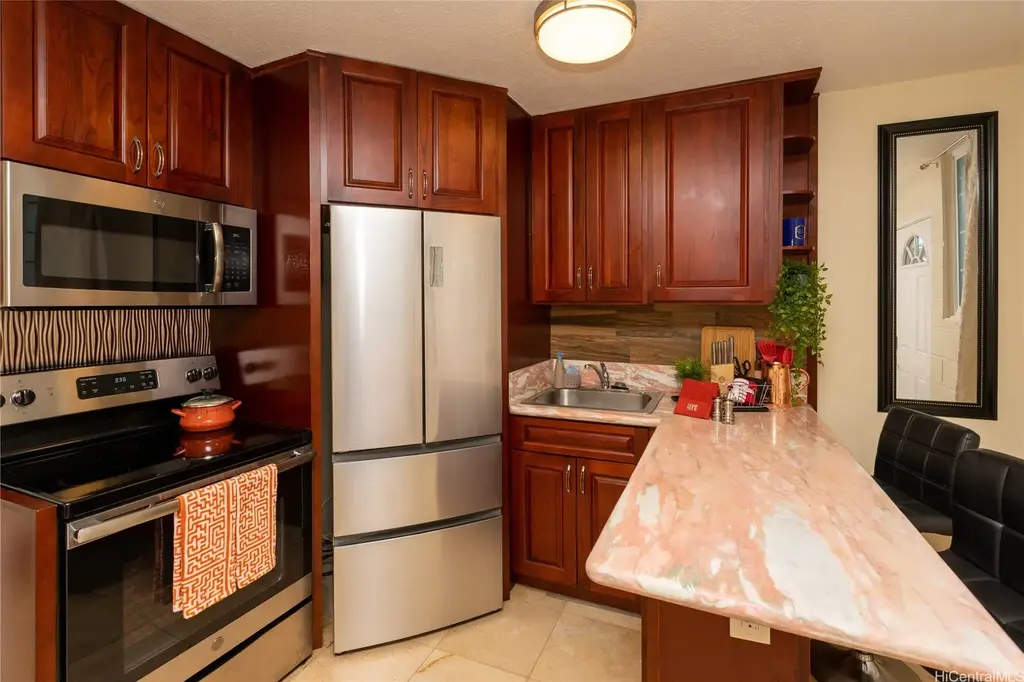 1993 Ala Wai Boulevard # 302, Honolulu