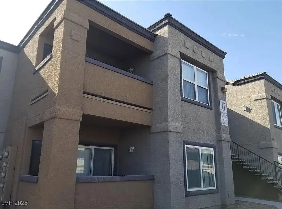 Photo of Listing #2740496