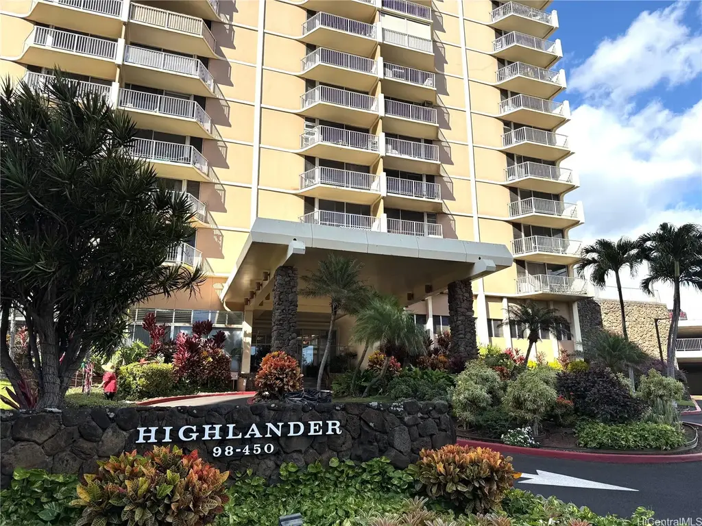 98-450 Koauka Loop # 201, Aiea