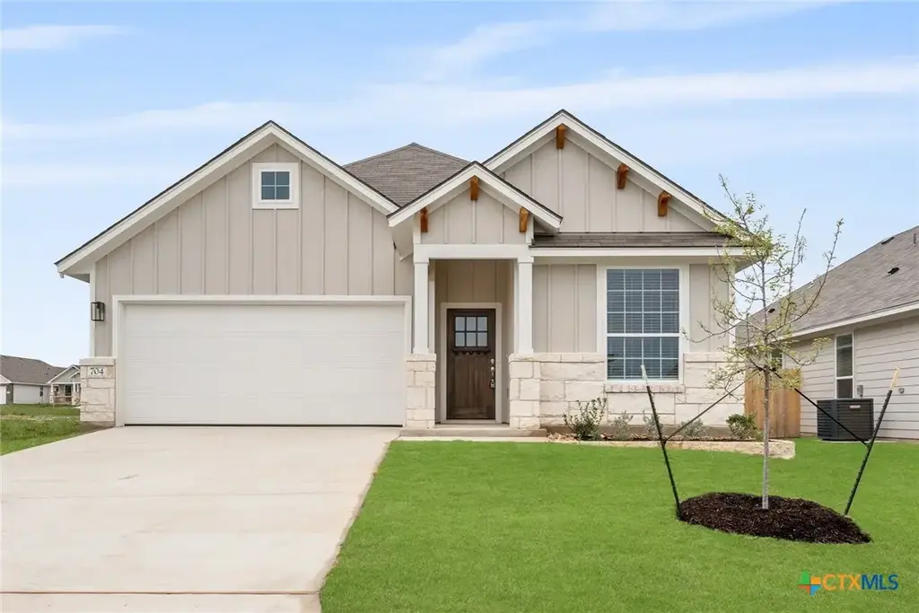704 Seven Springs Drive, Temple