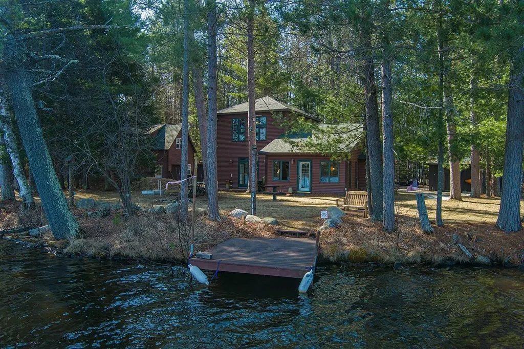 4744 Bayview Dr, Rhinelander