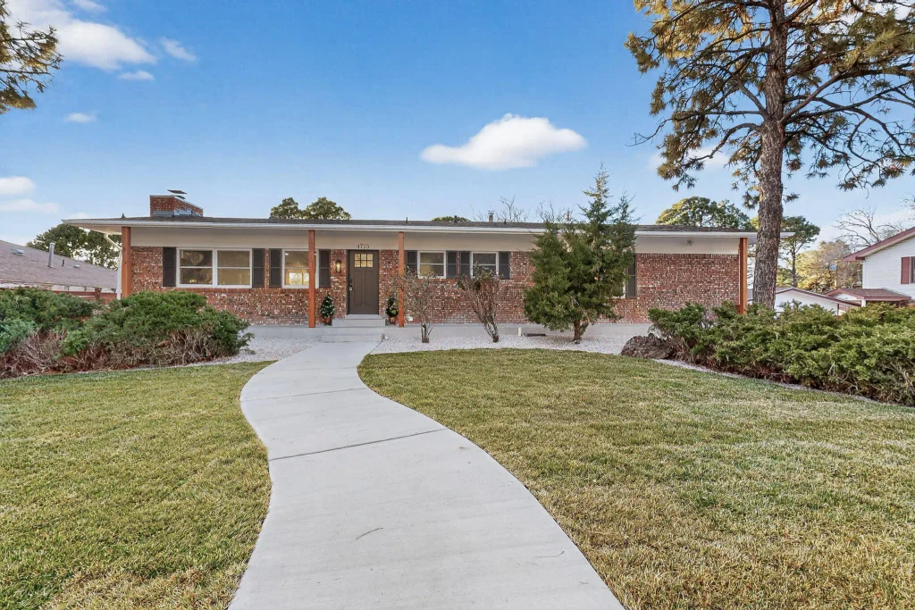 4713 Huntington Drive Ne, Albuquerque