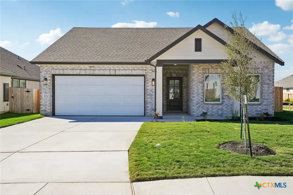 3732 Canby Oak Bluff, Seguin
