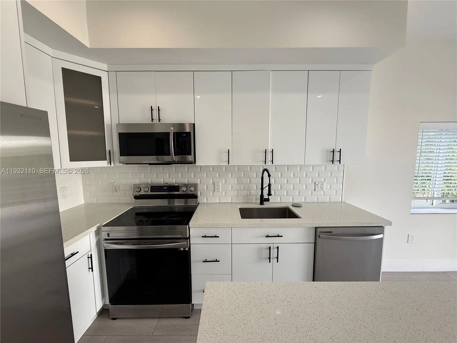 Photo of Listing #A11932110