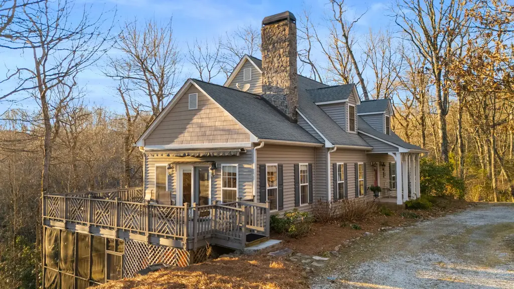 156 Kettle Rock Road, Highlands