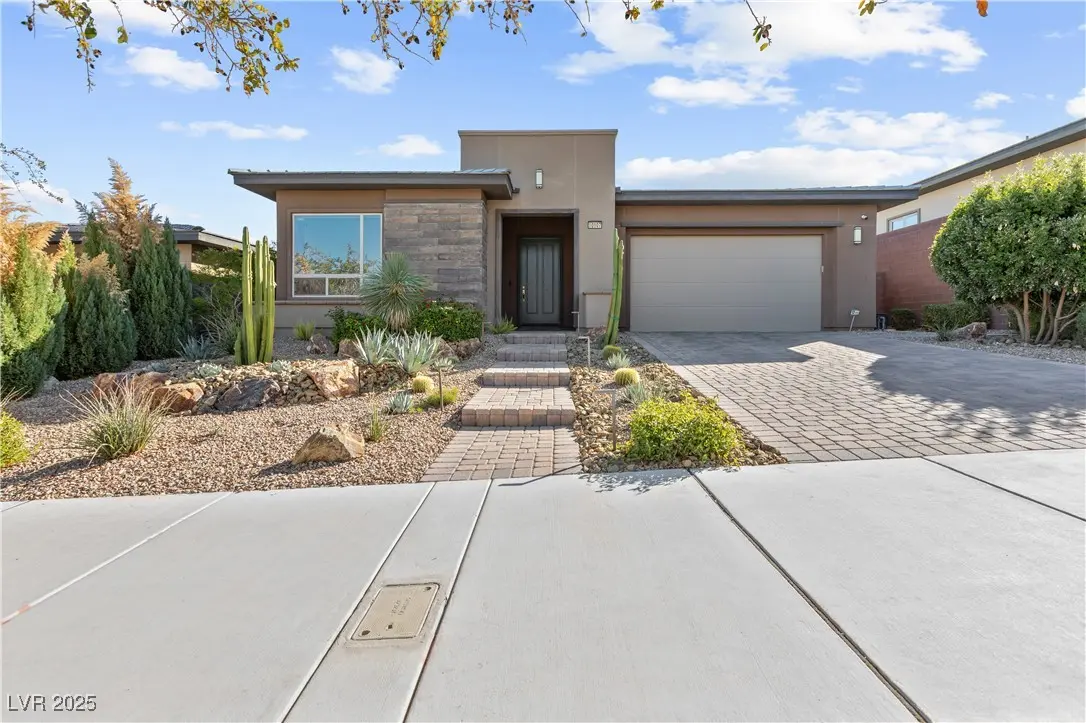 Photo of Listing #2742246