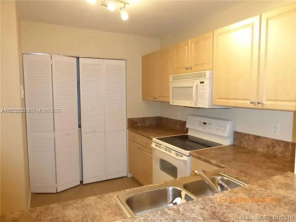 Photo of Listing #A11933035