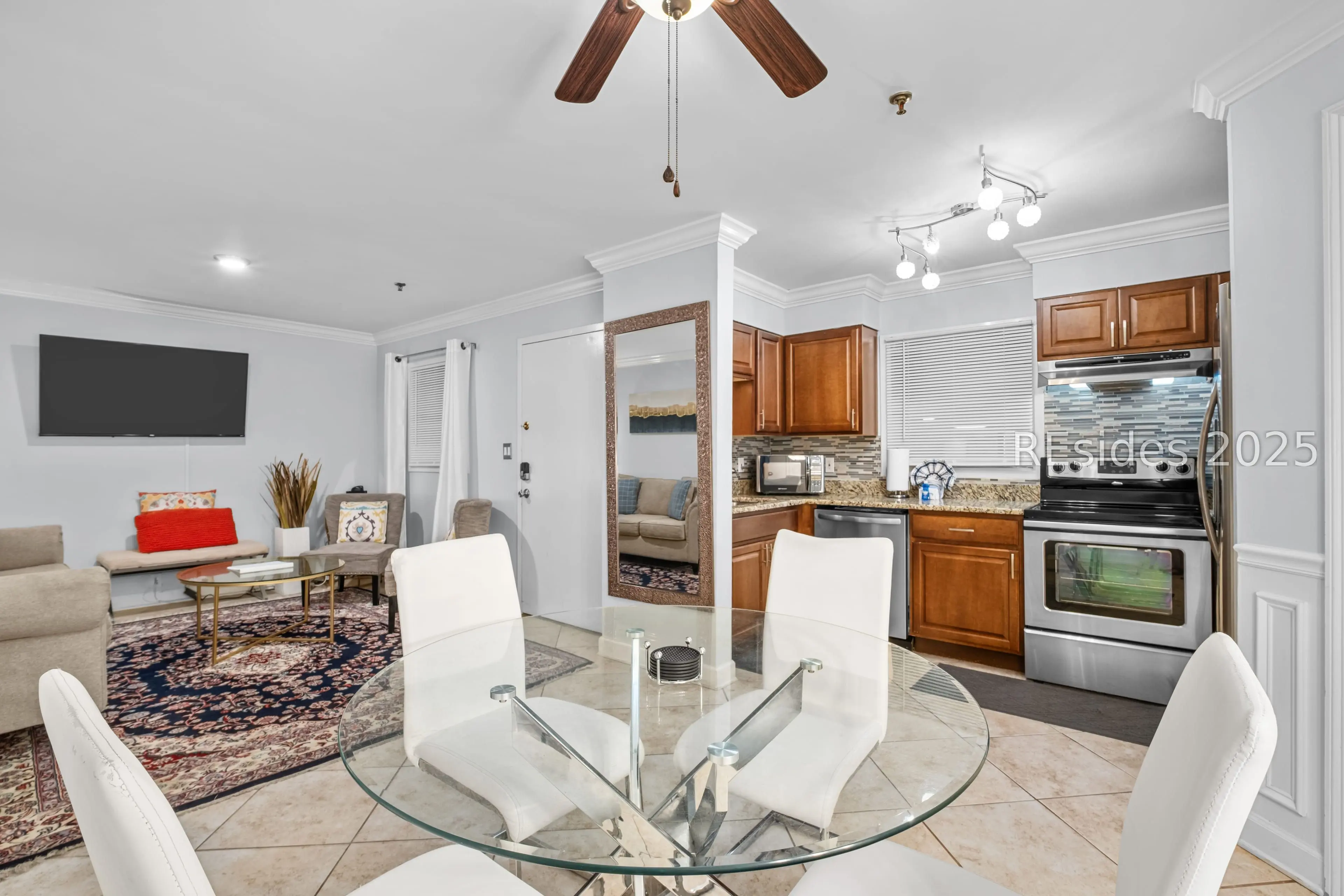 Photo of Listing #503417