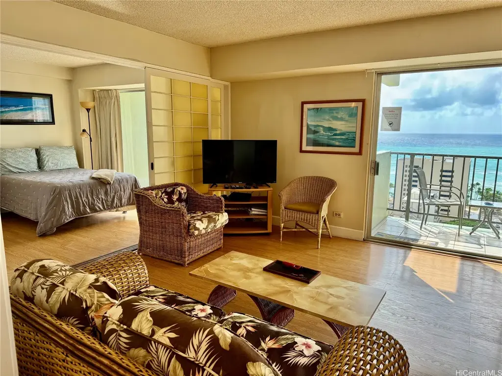 2440 Kuhio Street # 2103, Honolulu