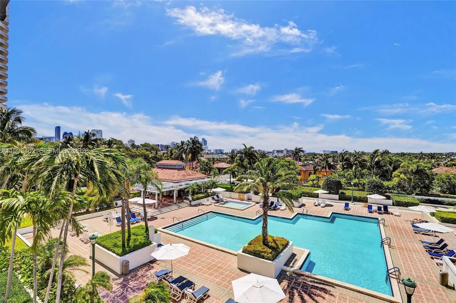 Photo of Listing #A11933402