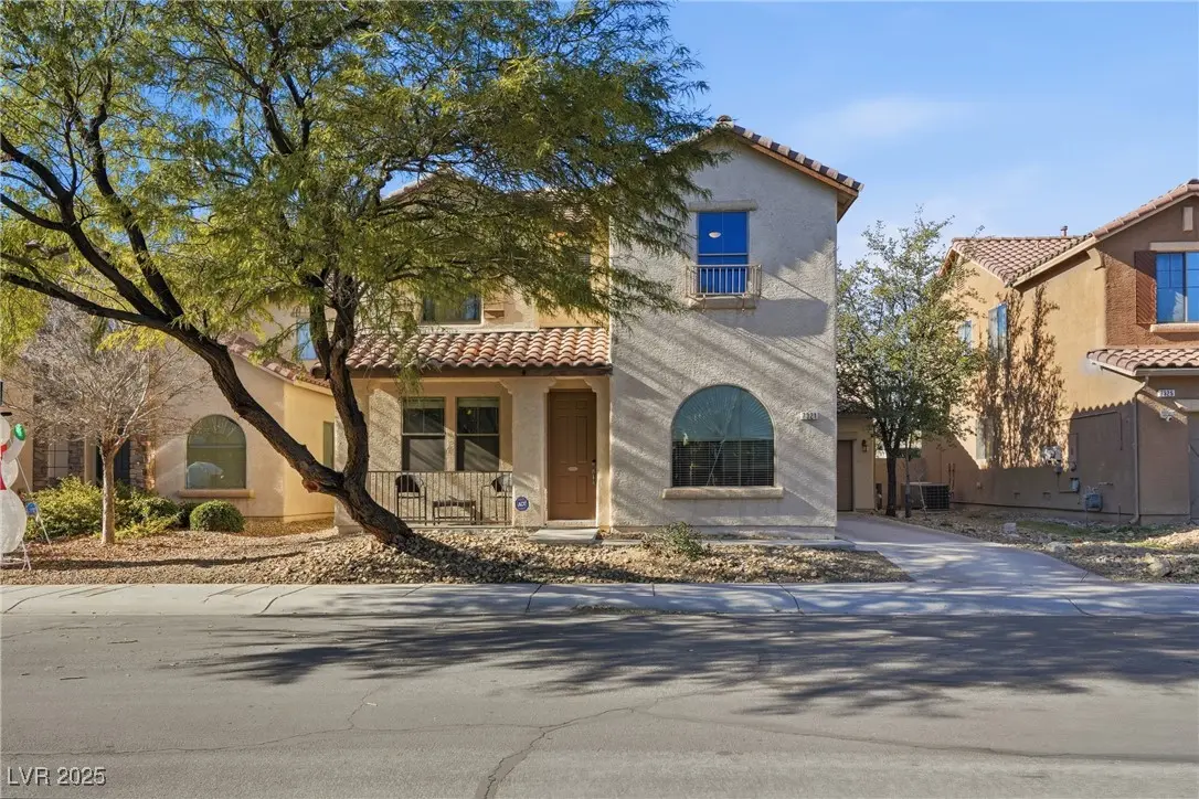 Photo of Listing #2742543