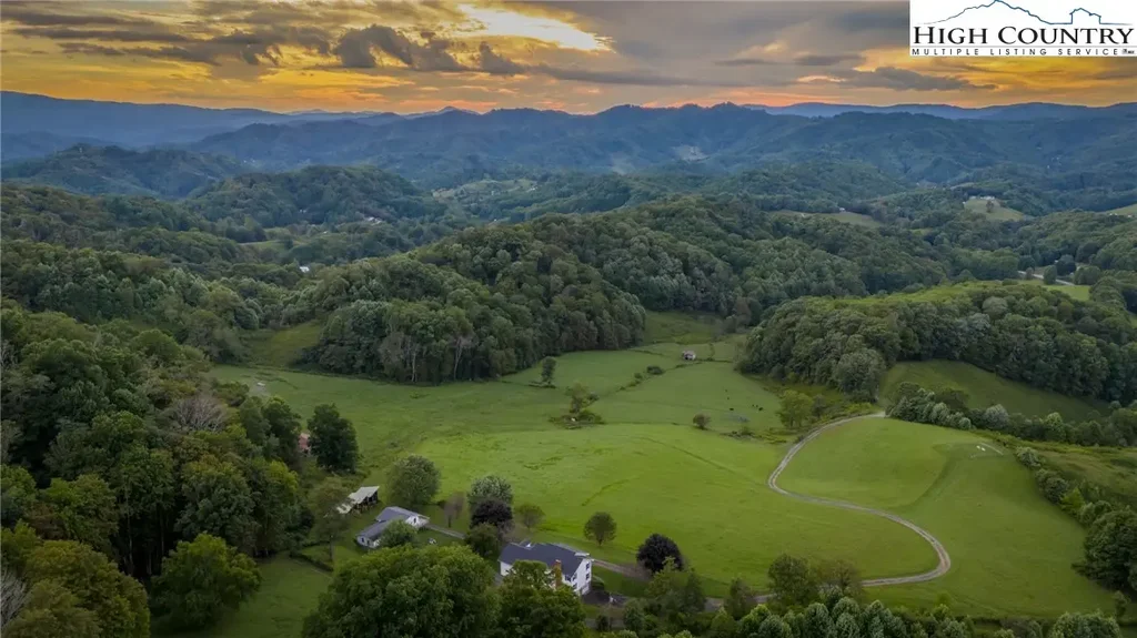 840 Ed Williams Road, Zionville